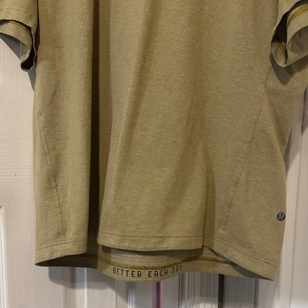 Men's Gold Lululemon T-Shirt